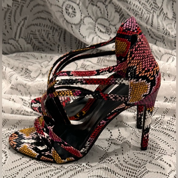 Strappy pink and red vegan snakeskin heel NIB size 39 (size 8 .5 US) - Picture 3 of 11